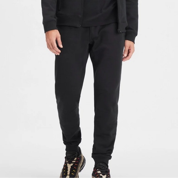 Fabletics Pants Fabletics The Goto Jogger In Black Poshmark